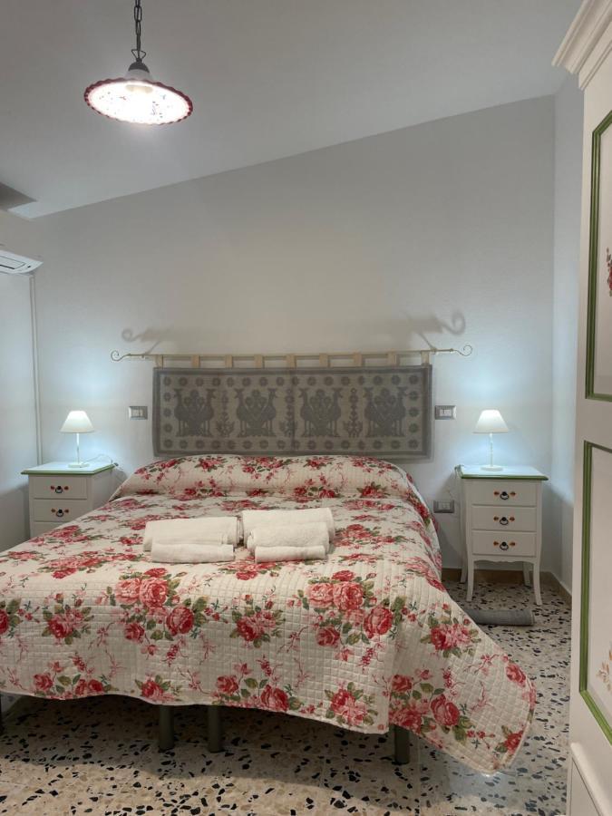 Affittacamere Il Vicoletto Aria Ona Villagrande Strisaili Екстер'єр фото